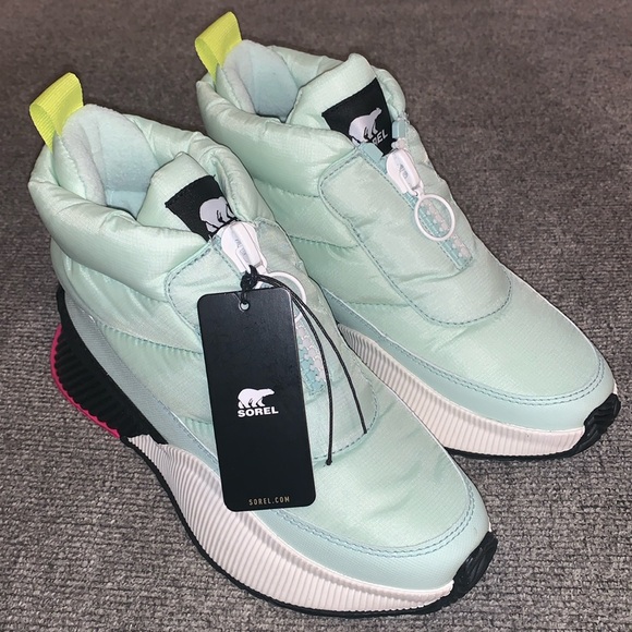 Sorel Boots - Picture 2 of 7